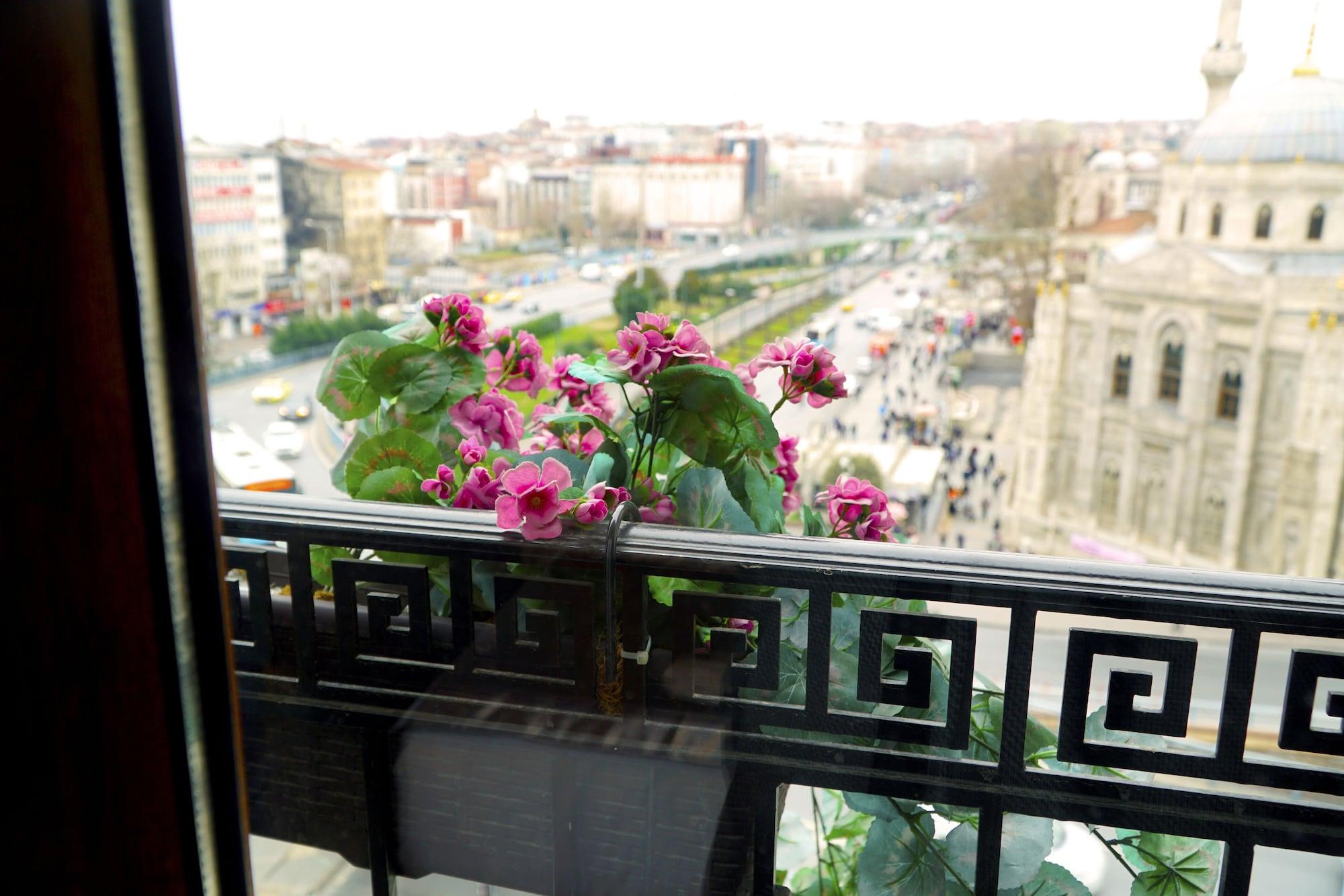 Parmada Hotel Istanbul Exterior photo